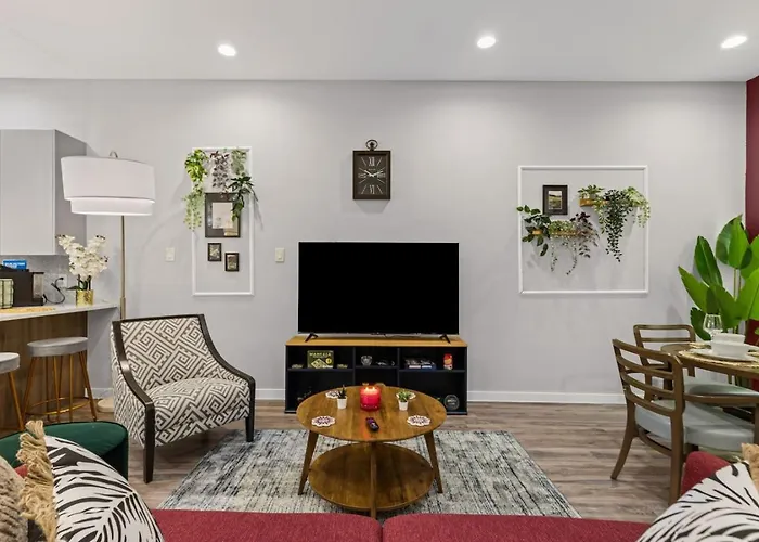 The Quartz 2bd Townhouse In The Heart Of Fw Holiday home Fort Worth