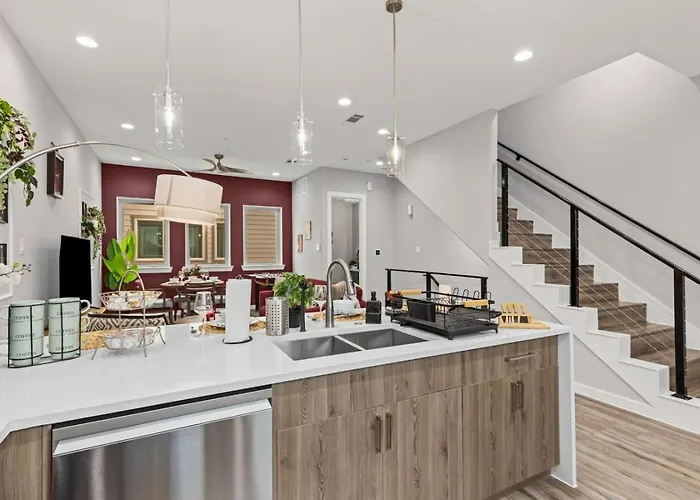 The Quartz 2bd Townhouse In The Heart Of Fw *
