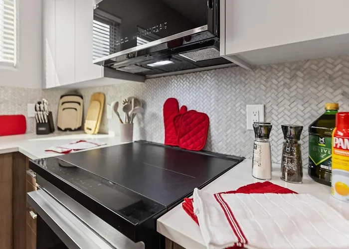 The Quartz 2bd Townhouse In The Heart Of Fw Holiday home Fort Worth