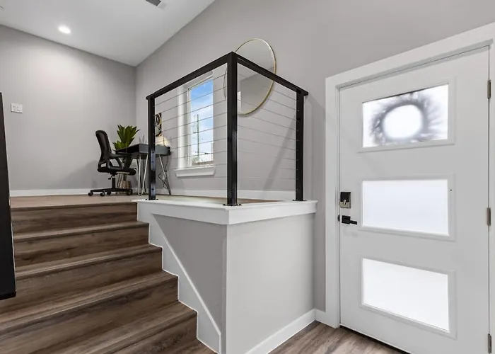 The Quartz 2bd Townhouse In The Heart Of Fw Holiday home