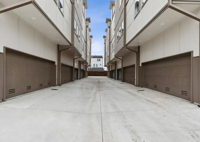 The Quartz 2bd Townhouse In The Heart Of Fw * Fort Worth